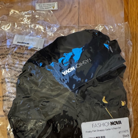 Black Strappy Bikini lingerie Fashion Nova Frisky flirt Strappy set S/M NEW NWT - Picture 5 of 5